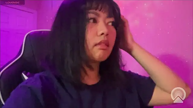 Snapshot of kuromixx444 chatting on 02.13.26 kuromixx444 online show from 02.13.26