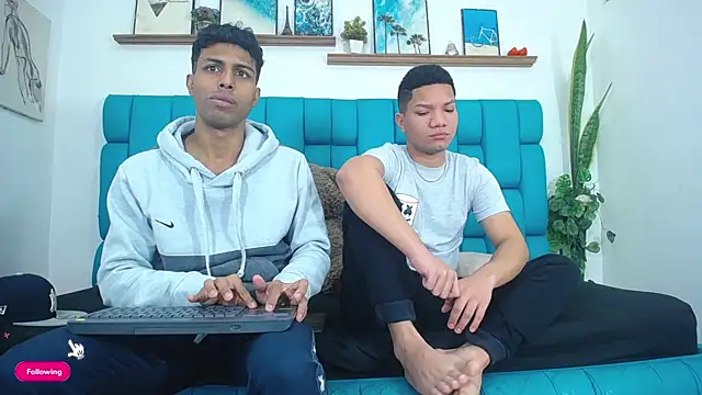 Interracial Snow Bunny online show from 04.25.26