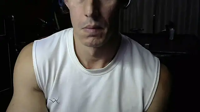 Snapshot of koolchillfun696969 chatting on 04.26.26 koolchillfun696969 online show from 04.26.26