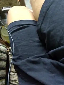 Snapshot of Fuckboyhassan chatting on 01.13.26 Fuckboyhassan online show from 01.13.26