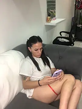 Snapshot of donatella07 chatting on 02.06.26 donatella07 online show from 02.06.26