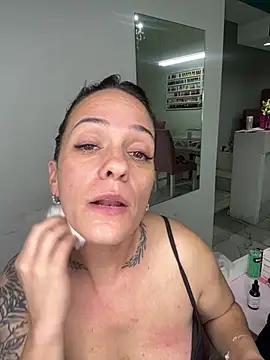 Snapshot of donatella07 chatting on 03.12.26 donatella07 online show from 03.12.26