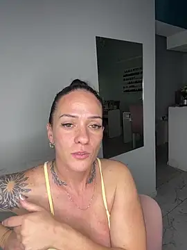 Snapshot of donatella07 chatting on 03.21.26 donatella07 online show from 03.21.26