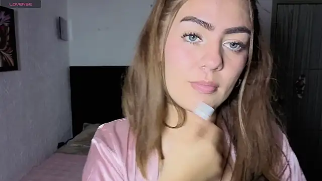 Snapshot of VelourNyx chatting on 01.06.26 VelourNyx online show from 01.06.26