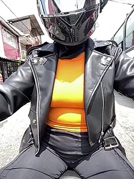 Scarlet auraa online show from 03.06.26