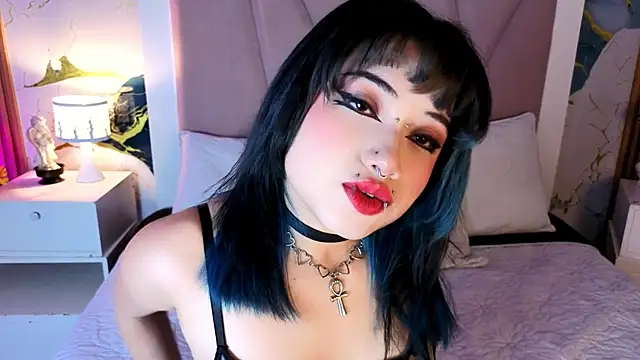 Snapshot of Sienna_Desiree chatting on 07.17.26 Sienna Desiree online show from 07.17.26