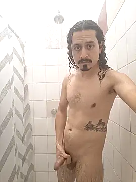 Snapshot of CarlosGM77 chatting on 02.08.26 CarlosGM77 online show from 02.08.26