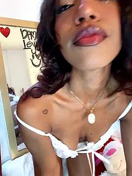 Snapshot of DAMMLEYLA chatting on 03.12.26 DAMMLEYLA online show from 03.12.26