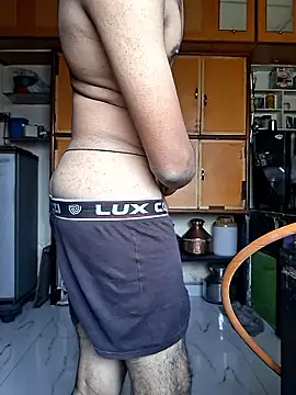 Snapshot of yourpussylover_20 chatting on 01.11.26 yourpussylover 20 online show from 01.11.26