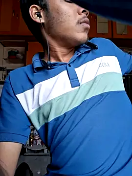 Snapshot of yourpussylover_20 chatting on 01.15.26 yourpussylover 20 online show from 01.15.26