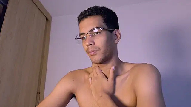 Pikashu7u7 online show from 03.17.26