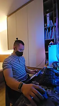 OnlyHand9x online show from 02.21.26