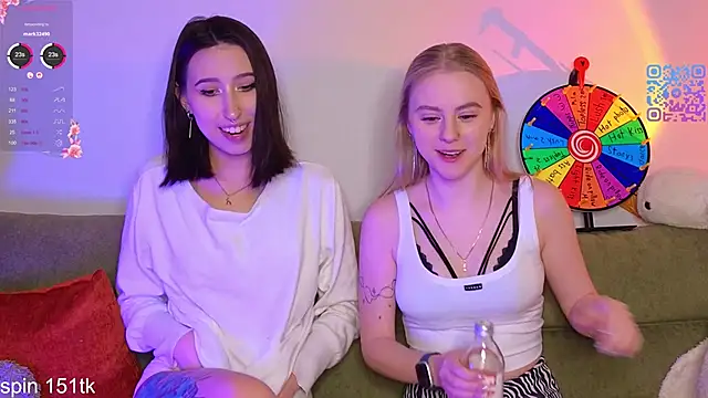 Snapshot of Mimipaws chatting on 02.23.26 Mimipaws online show from 02.23.26