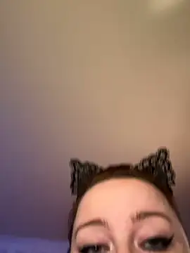 KittyCreamKisses online show from 02.11.26