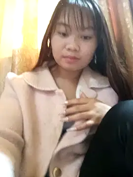 Snapshot of _Bong_02 chatting on 04.27.26 Bong 02 online show from 04.27.26