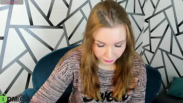 Marie Hayes online show from 01.12.26