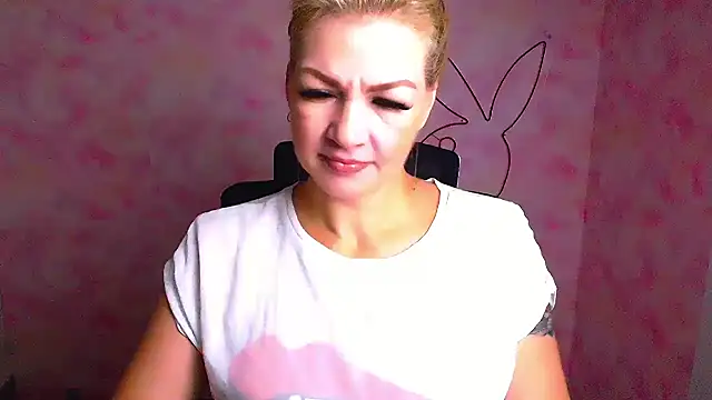 Snapshot of Madonna_Fire chatting on 07.13.26 Madonna Fire online show from 07.13.26