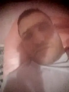 Snapshot of Yassine_1985 chatting on 07.05.26 Yassine 1985 online show from 07.05.26