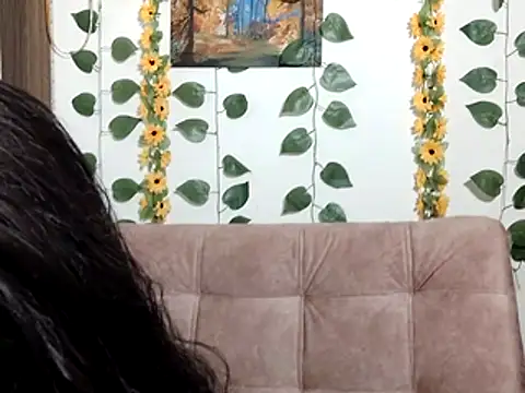 Snapshot of Nahomy-sm chatting on 06.30.26 Nahomy-sm online show from 06.30.26