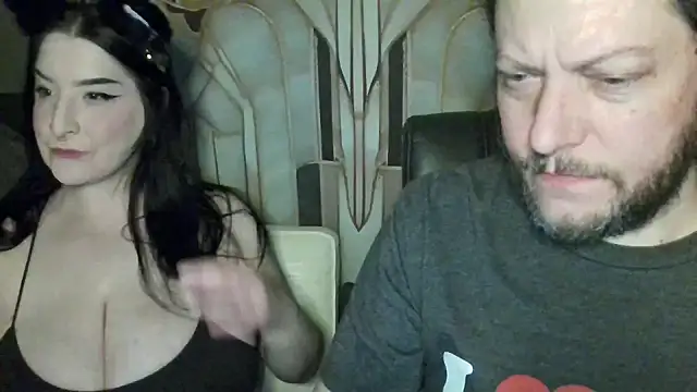 Snapshot of 2feral chatting on 03.19.26 2feral online show from 03.19.26