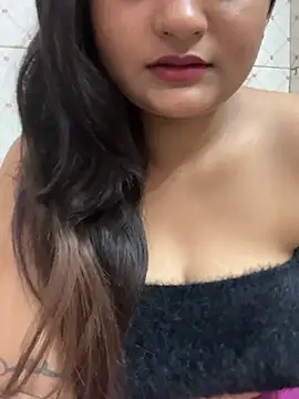 Snapshot of Curvy_Anaya chatting on 03.12.26 Curvy Anaya online show from 03.12.26