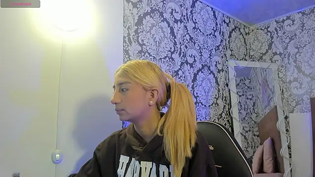 Snapshot of IRINA_TAY1 chatting on 02.25.26 IRINA TAY1 online show from 02.25.26