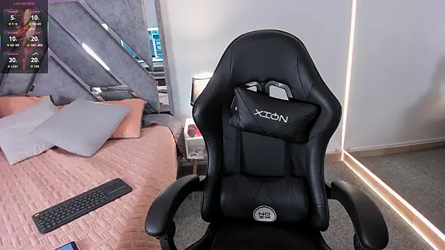 Astrid williams online show from 02.06.26