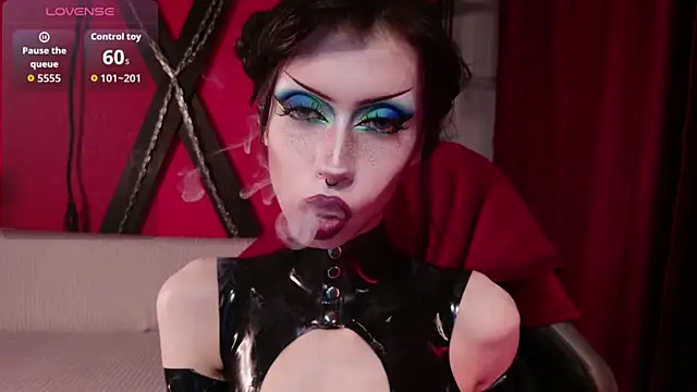 Snapshot of devvilss_toy chatting on 07.22.26 devvilss toy online show from 07.22.26