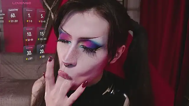 Snapshot of devvilss_toy chatting on 07.24.26 devvilss toy online show from 07.24.26