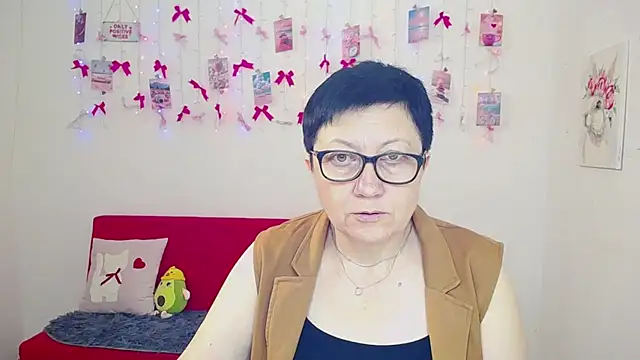 EmilyL0ve online show from 05.08.26