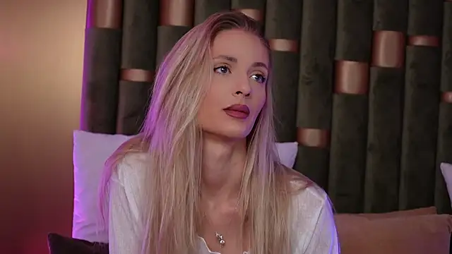 AmeliaAngel online show from 10.07.25