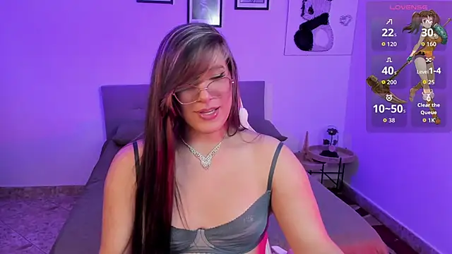 Snapshot of Valen_with_pussy chatting on 03.07.26 Valen with pussy online show from 03.07.26