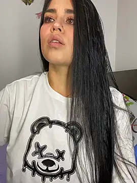 sophyy white online show from 04.22.26