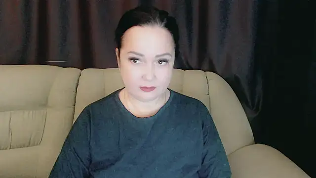 Snapshot of infinity_loveliness chatting on 09.30.25 infinity loveliness online show from 09.30.25