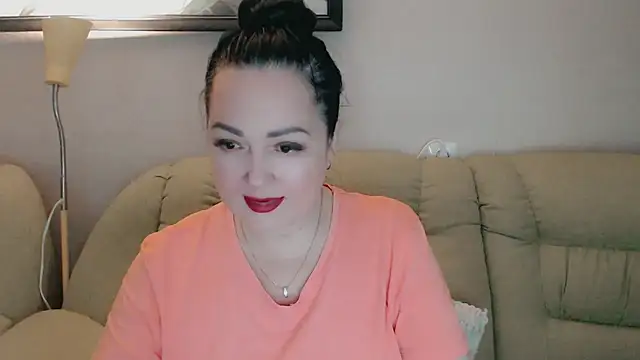 infinity loveliness online show from 11.14.25