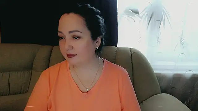 infinity loveliness online show from 11.18.25