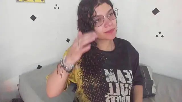 Snapshot of wendybeckett3 chatting on 03.28.26 wendybeckett3 online show from 03.28.26