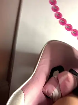 Snapshot of DulcePiink chatting on 03.03.26 DulcePiink online show from 03.03.26