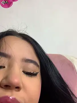 Snapshot of DulcePiink chatting on 03.08.26 DulcePiink online show from 03.08.26