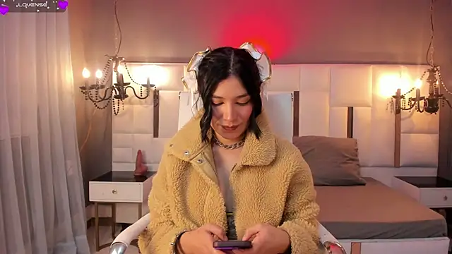 Snapshot of MAGIC_ISIS_ chatting on 01.17.26 MAGIC ISIS online show from 01.17.26