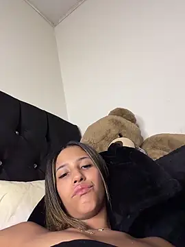 vicky bass  online show from 06.02.26