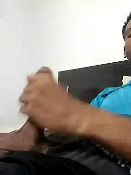 Snapshot of moreno_alpha_br chatting on 02.15.26 moreno alpha br online show from 02.15.26