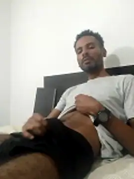 Snapshot of moreno_alpha_br chatting on 03.01.26 moreno alpha br online show from 03.01.26