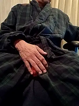 Snapshot of DucesWild23 chatting on 01.08.26 DucesWild23 online show from 01.08.26