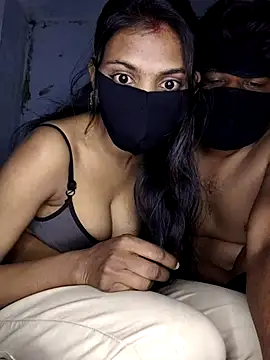 Snapshot of rani_coupleee chatting on 01.07.26 rani coupleee online show from 01.07.26