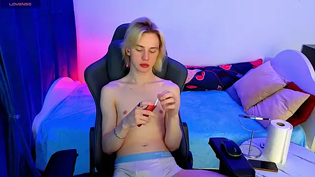 lucidangelok1 online show from 04.29.26