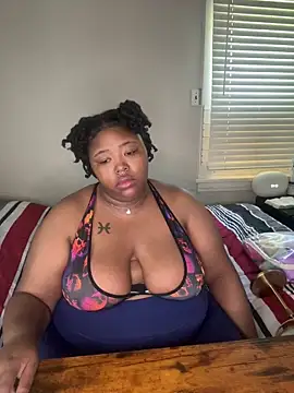 Chocolatebunnyxx96 online show from 04.23.26