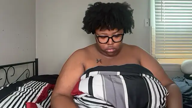 Chocolatebunnyxx96 online show from 04.26.26