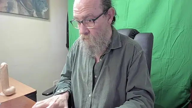 Uncle Hottie online show from 03.12.26