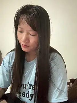 Snapshot of Suni-ii chatting on 05.20.26 Suni-ii online show from 05.20.26